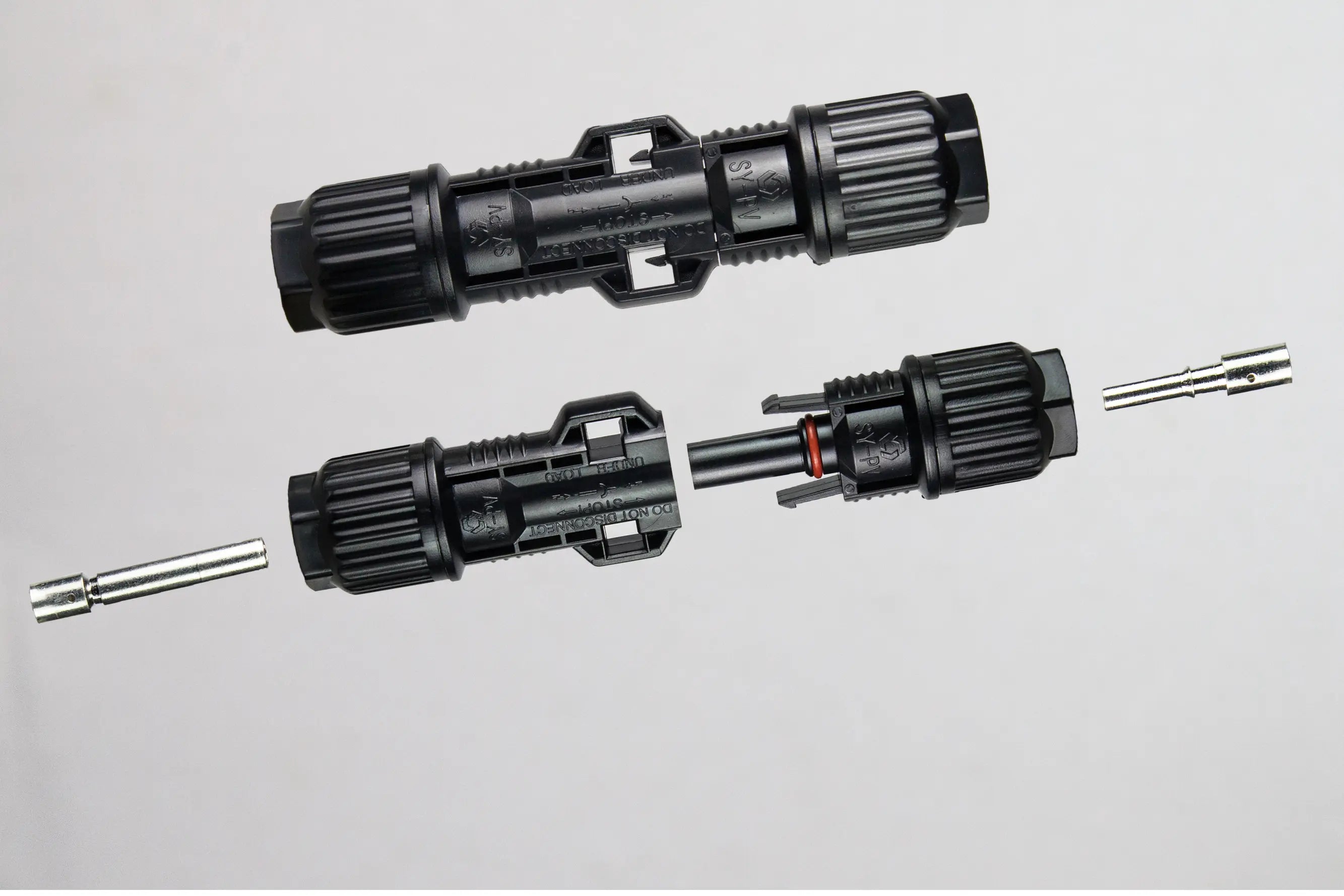 C4E 1000V DC solar photovoltaic connector by PVconnectorpro, waterproof IP68, TUV & UL certified, for 2.5mm²-6.0mm² cables.